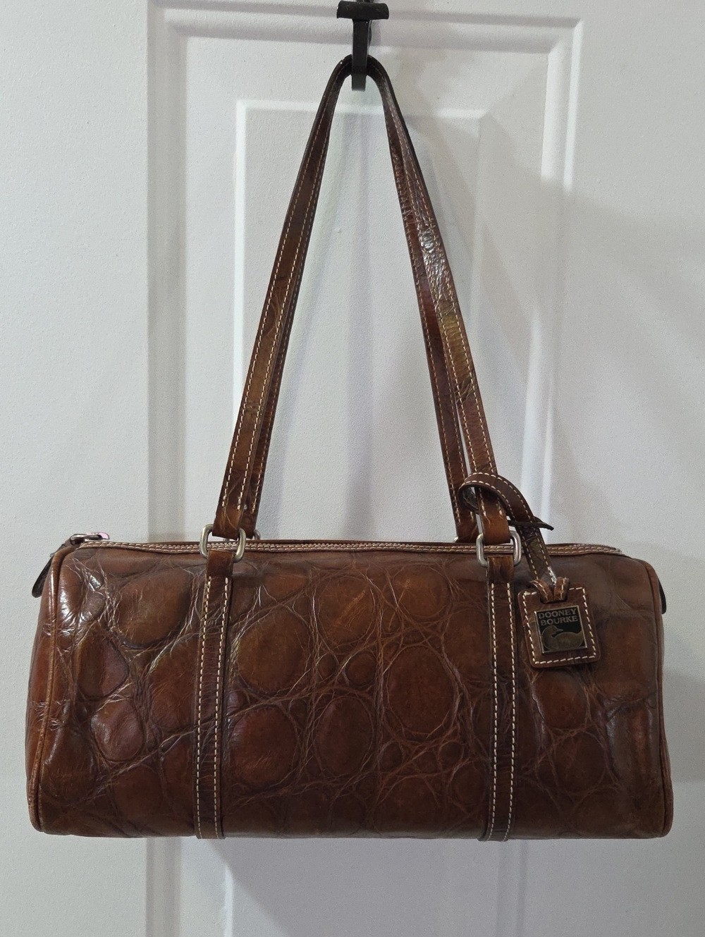 Vintage Rare Dooney And Bourke Brown Croc  Brown Embossed Barrel Shoulder Bag